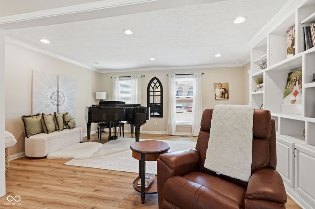 8404 Eastbay Drive, Indianapolis, IN 46236