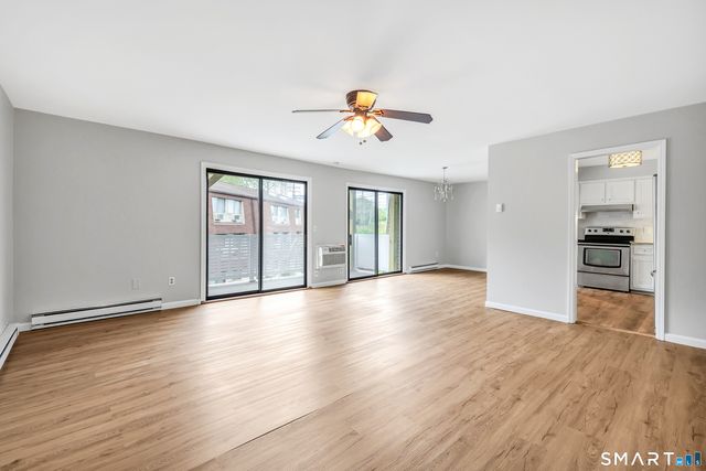 22 Radio Place 8, Stamford, CT 06906