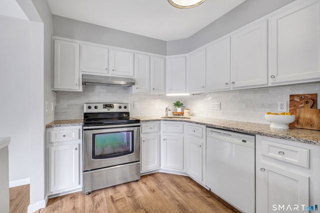 22 Radio Place 8, Stamford, CT 06906