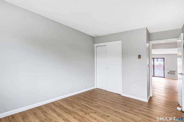 22 Radio Place 8, Stamford, CT 06906