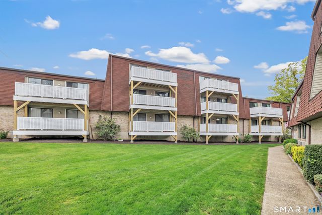 22 Radio Place 8, Stamford, CT 06906
