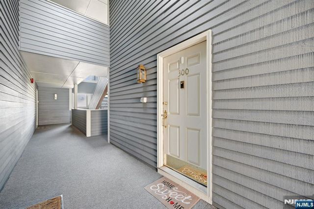 300 Coventry Court, Ramsey, NJ 07446