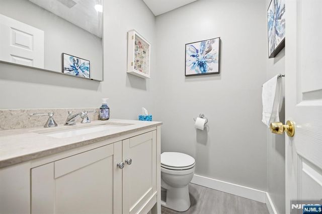 300 Coventry Court, Ramsey, NJ 07446