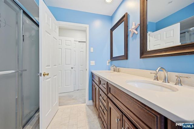 300 Coventry Court, Ramsey, NJ 07446