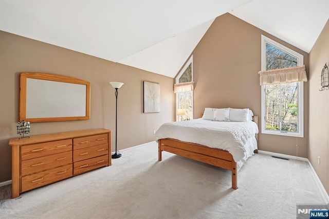 300 Coventry Court, Ramsey, NJ 07446