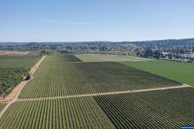 3372 River Bend Rd NW, Salem, OR 97304