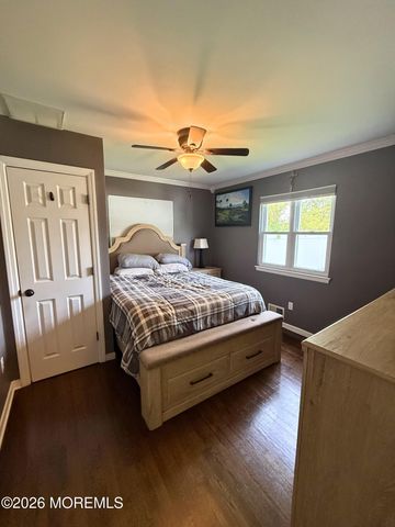 878 Salem Drive, Toms River, NJ 08753