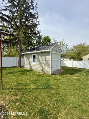 878 Salem Drive, Toms River, NJ 08753