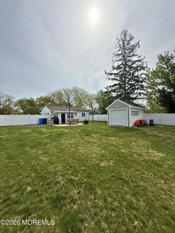878 Salem Drive, Toms River, NJ 08753
