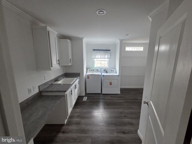 9 HILLSIDE DR, Quakertown, PA 18951