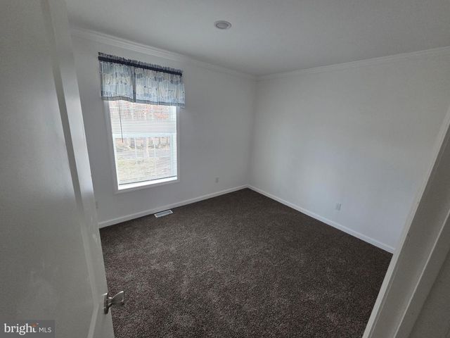 9 HILLSIDE DR, Quakertown, PA 18951