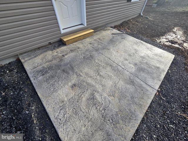 9 HILLSIDE DR, Quakertown, PA 18951
