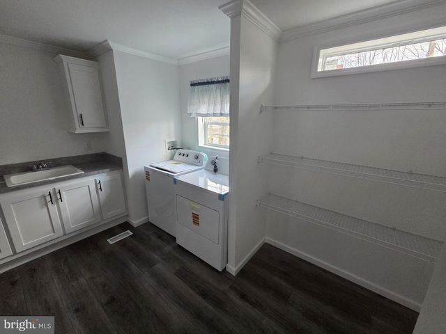 9 HILLSIDE DR, Quakertown, PA 18951