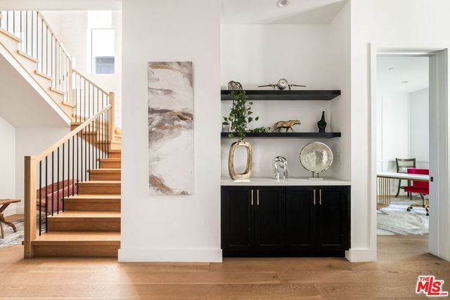 5510 Columbus Avenue, Sherman Oaks, CA 91411