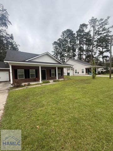 24 Sherwood Drive, Hinesville, GA 31313