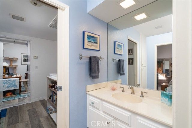 2053 Meadow View, Costa Mesa, CA 92627