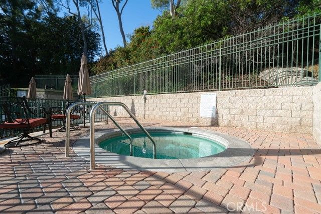 2053 Meadow View, Costa Mesa, CA 92627