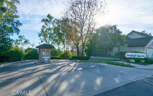 2053 Meadow View, Costa Mesa, CA 92627