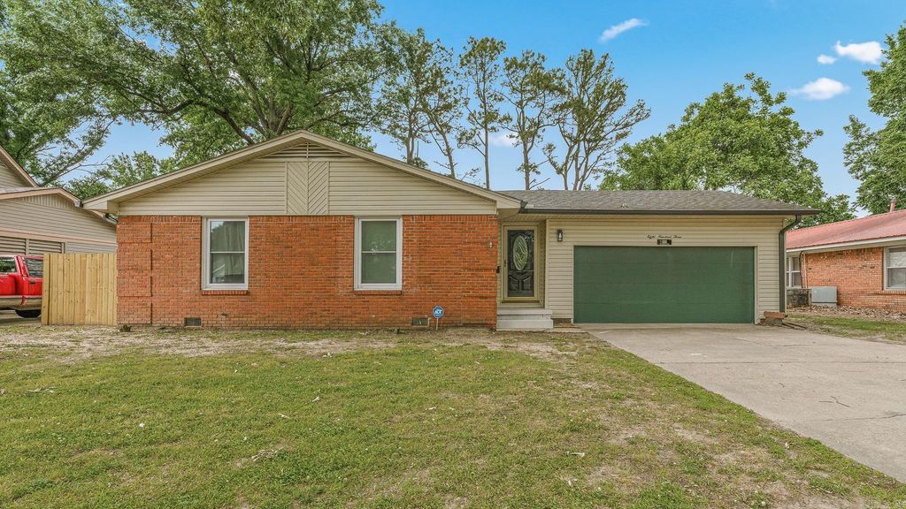 803 Lauderdale, Blytheville, AR 72315