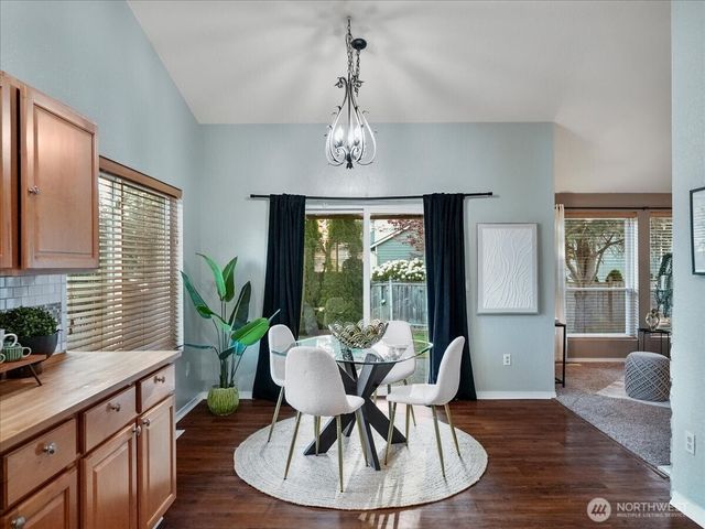 28123 230 Avenue SE, Maple Valley, WA 98038