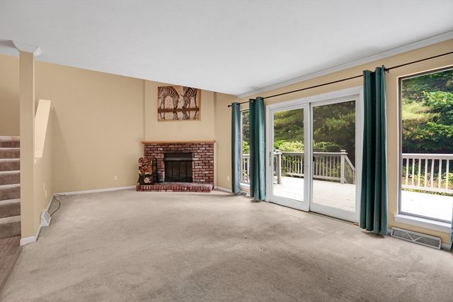 43 Meadowbrook Ln 43, Palmer, MA 01069