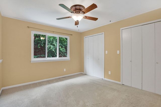 43 Meadowbrook Ln 43, Palmer, MA 01069