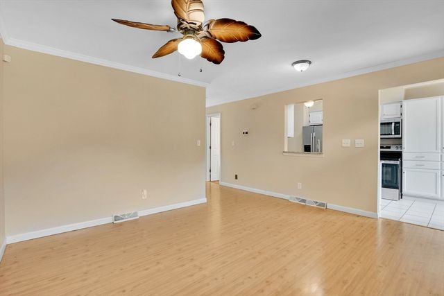 43 Meadowbrook Ln 43, Palmer, MA 01069