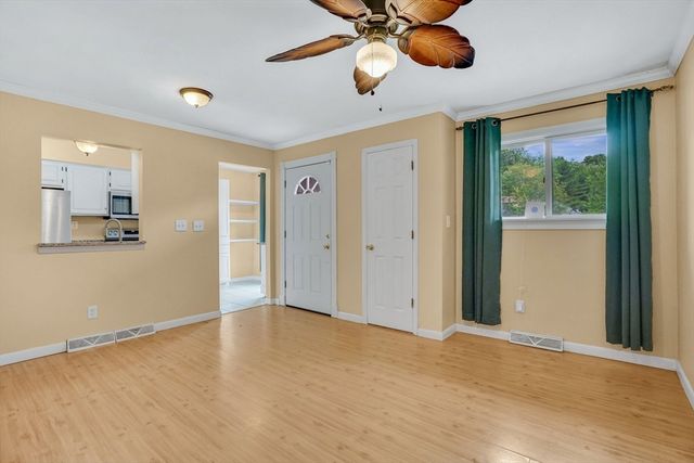 43 Meadowbrook Ln 43, Palmer, MA 01069
