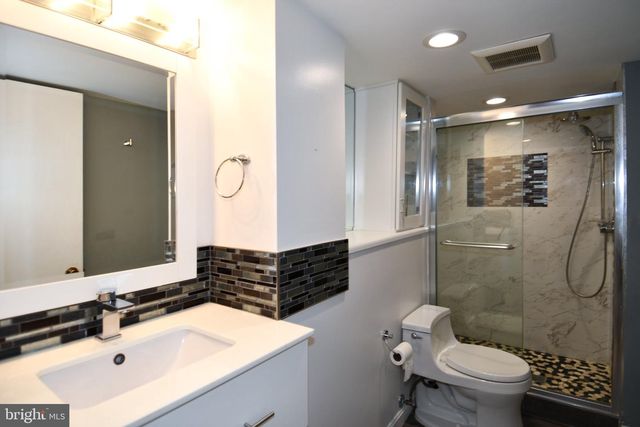 5303 DANBURY RD, Bethesda, MD 20814