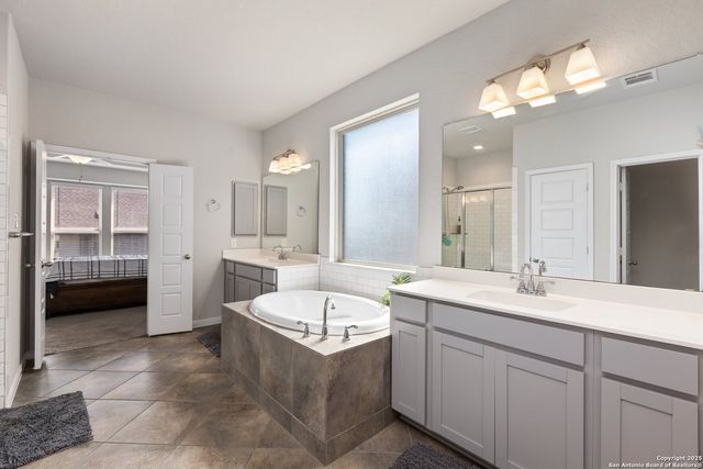 1718 Wind River, San Antonio, TX 78258