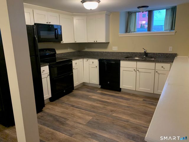 2 Coit Street APT 1, New London, CT 06320