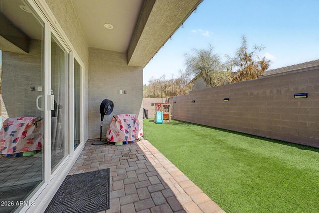 615 W HARWELL Road, Phoenix, AZ 85041