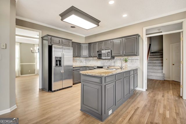 313 Evian Way, Peachtree City, GA 30269