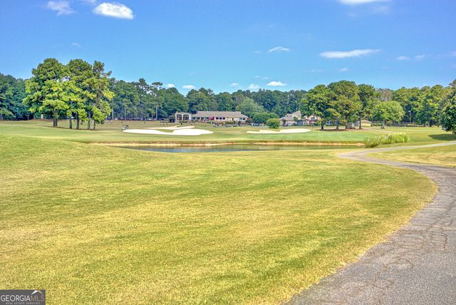 313 Evian Way, Peachtree City, GA 30269