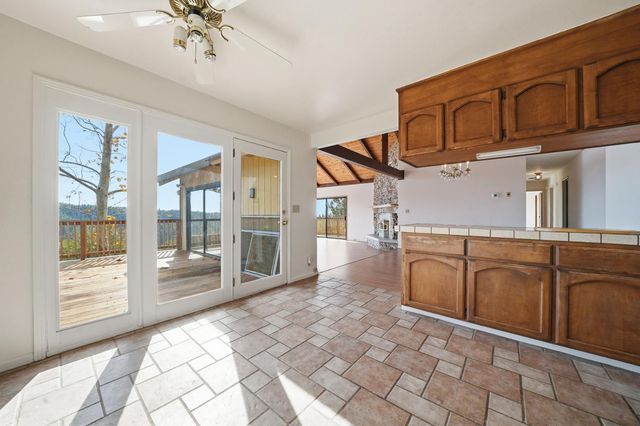 17171 Century Ln, Sutter Creek, CA 95685