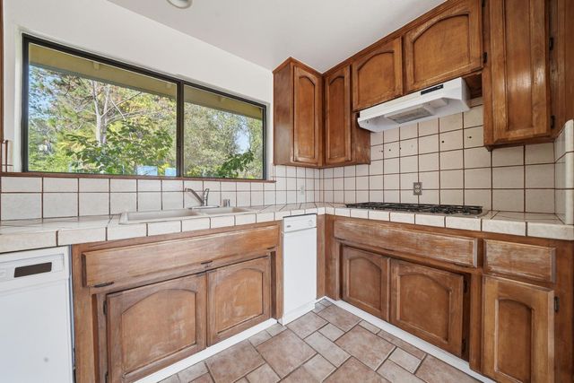 17171 Century Ln, Sutter Creek, CA 95685