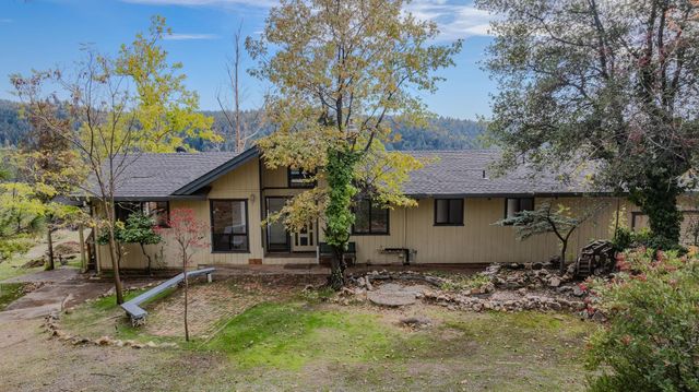 17171 Century Ln, Sutter Creek, CA 95685