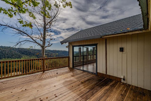 17171 Century Ln, Sutter Creek, CA 95685