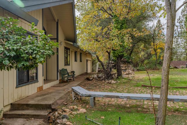 17171 Century Ln, Sutter Creek, CA 95685