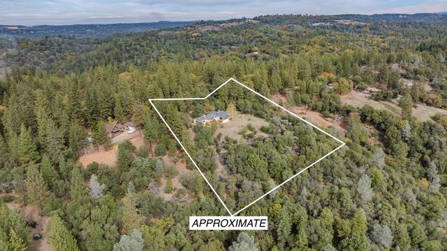 17171 Century Ln, Sutter Creek, CA 95685