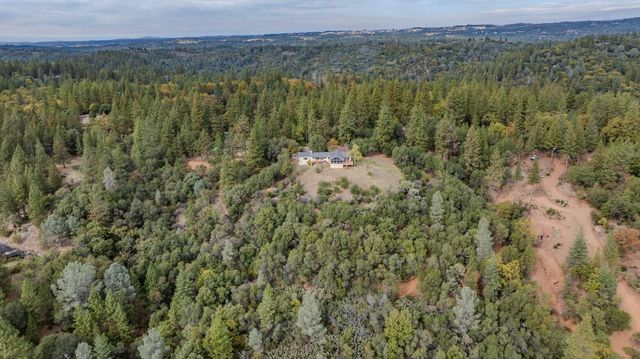 17171 Century Ln, Sutter Creek, CA 95685