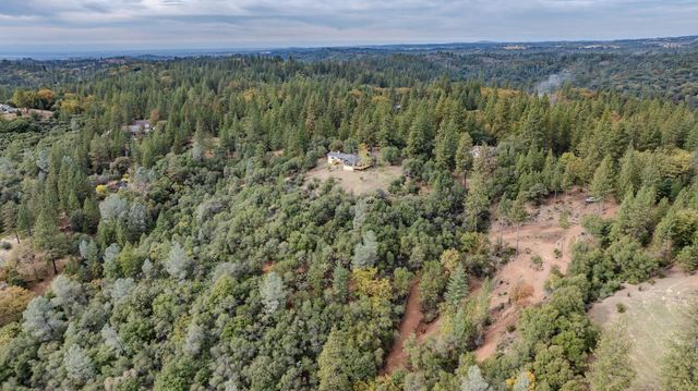 17171 Century Ln, Sutter Creek, CA 95685