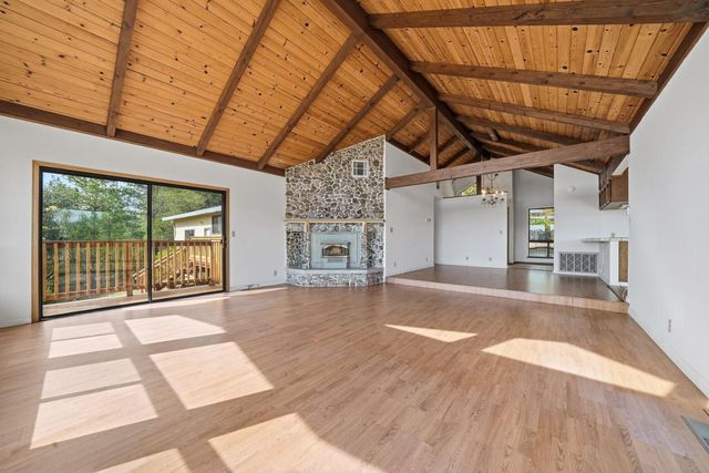 17171 Century Ln, Sutter Creek, CA 95685