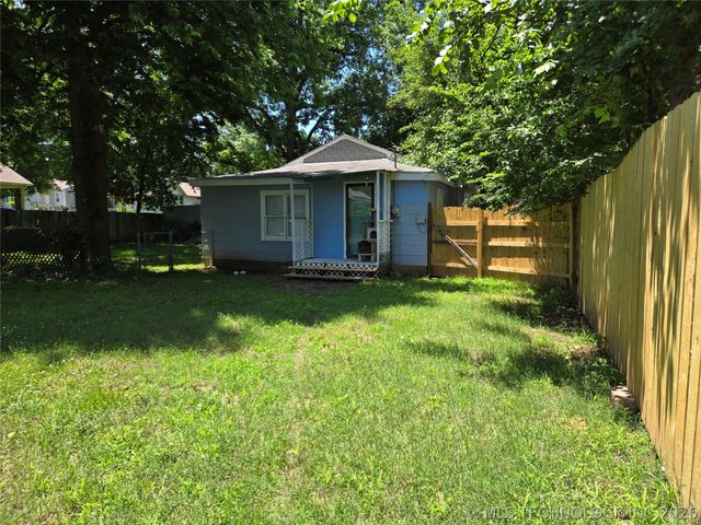 1723 N Atlanta Place, Tulsa, OK 74110
