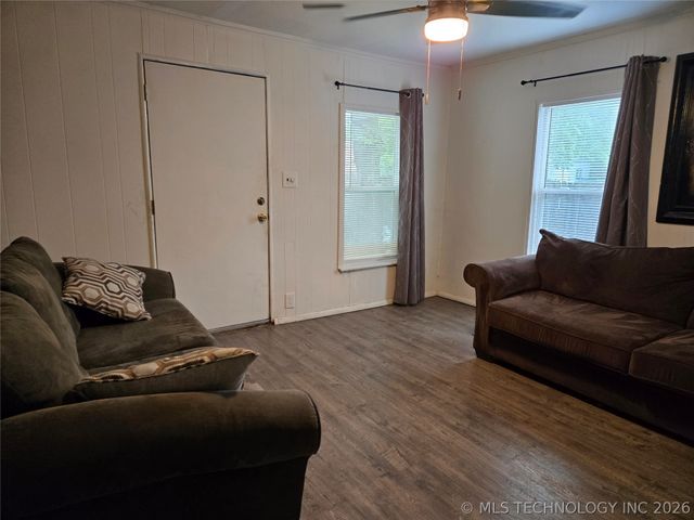 1723 N Atlanta Place, Tulsa, OK 74110