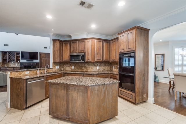 2504 Prestonwood Drive, Plano, TX 75093