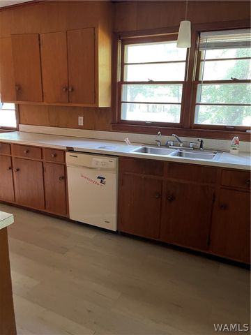 3660 Mayfair, Tuscaloosa, AL 35404