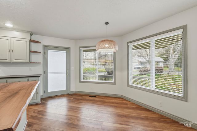 7348 N Crewe Ave, Boise, ID 83714