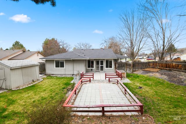 7348 N Crewe Ave, Boise, ID 83714