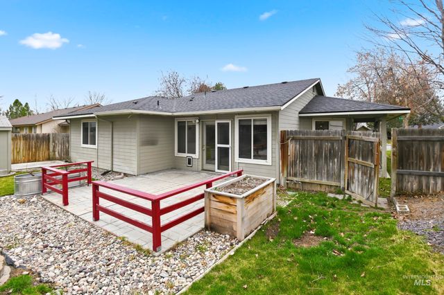 7348 N Crewe Ave, Boise, ID 83714